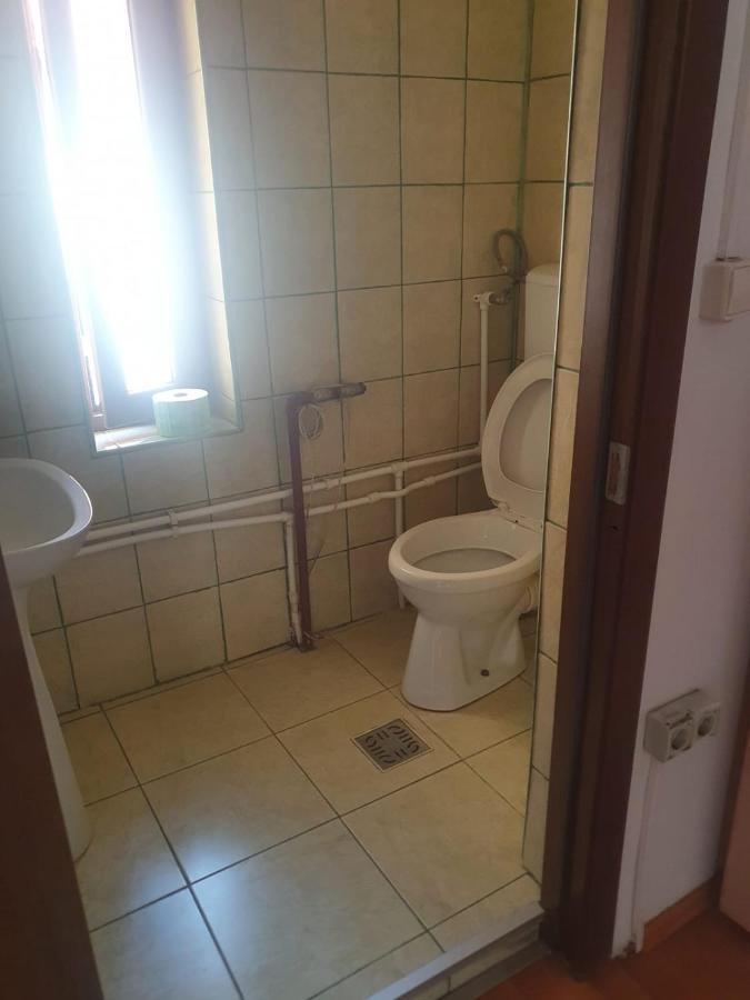 Cazare - Accommodation Бухарест Экстерьер фото